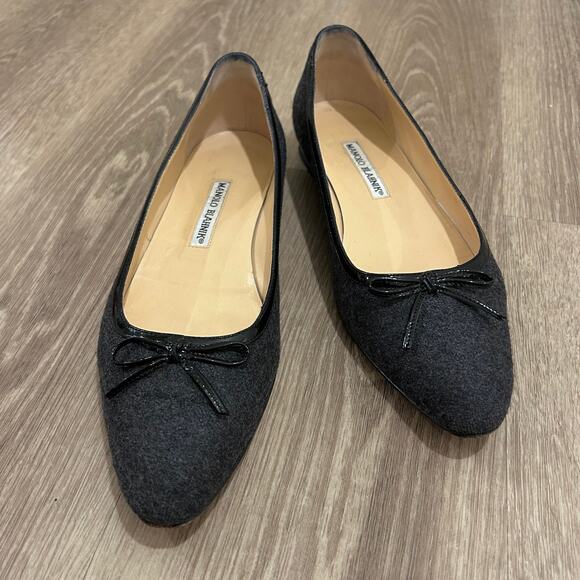 Manolo Blahnik Pointed Toe Ballet Flats Gray Wool Bow Trim Italy EU 38
